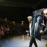 Buca Zeki & Metin sahnesinin uzun süren sessizliği alkışlarla bozuldu