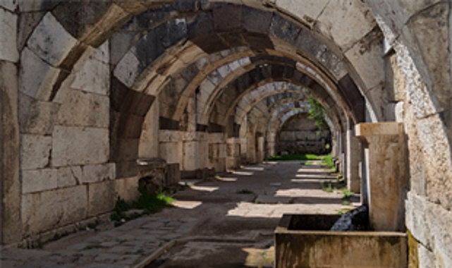 Büyükşehir’den Smyrna Antik Kenti’ne “tarihi destek”