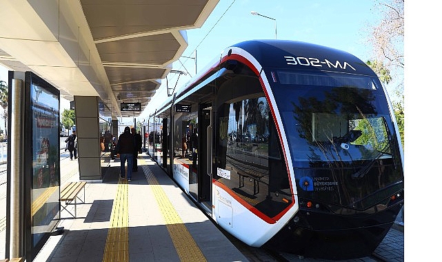 Büyükşehir’e ait toplu ulaşım araçları