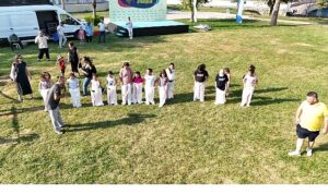 Halat çekme yarışının galibi Kandıralı çocuklar