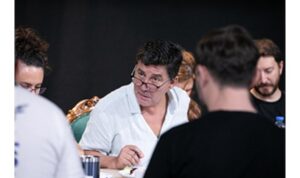 İzmir Şehir Tiyatroları “Cadı Kazanı”nın provalarına başladı