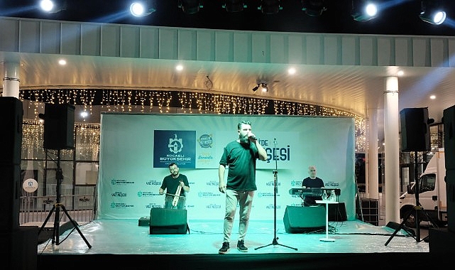 Karadeniz rüzgârı Milli İrade Meydanı’nda esti