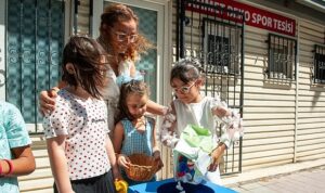 Karşıyakalı çocuklardan “Mavi Kapak” projesine tam destek