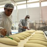 Lezzetli ve kaliteli ekmek uygun fiyatla halkla buluşuyor