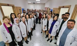 Menemen Belediyesi’nden mezunlara ücretsiz YKS kursu