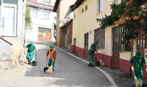 Osmangazi’de her gün 270 kilometre alan temizleniyor