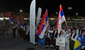5 ülke, 17 halk dansları ekibi ve 700 dansçıyla festival bu yıl da görkemli geçti