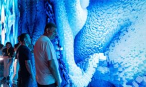 94. İEF’nin sergileri İzmirlinin kalbinde taht kurdu