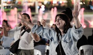 Afak Meydanlı coşturdu, Can Dostlar neşe kattı