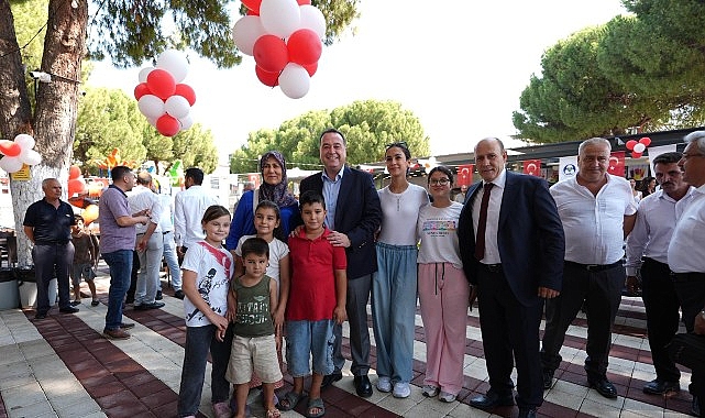 Ahmetli’ye Yeni Sosyal Tesis: Ferdi Zeyrek Parkı Açıldı