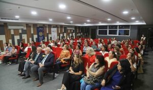 Ayvalık’ın, 15 Eylül kurtuluşunun 103’üncü yılı kente yakışır bir atmosferde kutlandı