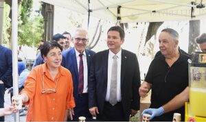 Başkan Aydın Muradiye’de vatandaşlarla bir araya geldi