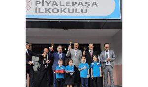 Başkan Sezer Öğrencilerin Yeni Eğitim Dönemi Heyecanına Ortak Oldu