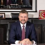 Buca’da eylem bitti, temizlik çalışmaları hızla başladı