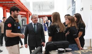 Dokuz Eylül Üniversitesinde ÜNİDES Zirvesi