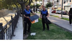 Gemlik’te İzinsiz Afişlere Zabıta Müdahalesi