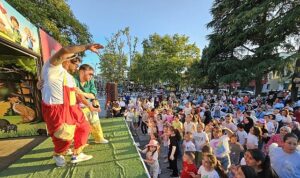 Gölcük’te Okul Yolu Şenliğe Dönüşüyor