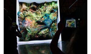 İzmir Enternasyonal Fuarı’nda Atatürk ve Refik Anadol sergilerine büyük ilgi