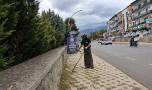 Kartepe’de Parklarda Yoğun Çalışma