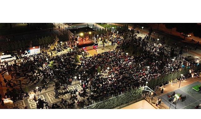 Selçuklu’da iki gün boyunca 90’lar pop rüzgârı esti