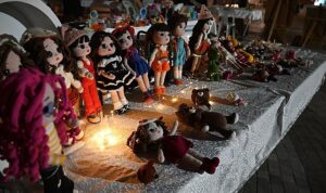 Üreten ev hanımları kermesine büyük ilgi