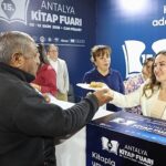 Antalya Kitap Fuarı’nı 1 milyon 103 bin kişi ziyaret etti