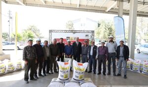 Başkan Altay: “Hayvancılık Yapan Çiftçimize Bu Yıl 80 Ton Macar Fiği Desteği Yapıyoruz”