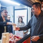 Bornova’da soğuk sabahlar sıcak çorbayla ısınıyor