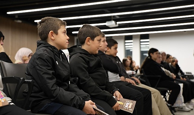 Çocuk kitap yazarları, “Çocuklarınızı prizden çekin” dedi ve ekledi; “Teknoloji değil, hayal büyütür”