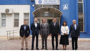 Ege Meslek Yüksekokulunda Üniversite-Sanayi İş Birliği Toplantısı Gerçekleştirildi