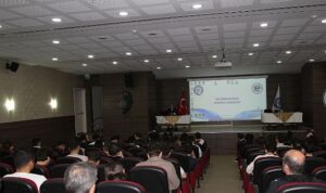 EÜ’de “Atatürk’ün Barış Politikası” konuşuldu