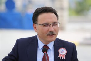 Kayseri’de “Ulaşılmaz Vali” Tepkisi: Vatandaş Dert Anlatamıyor, Randevular 6 Aya Uzadı!