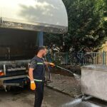 Gölcük’te çöp konteynerleri düzenli olarak temizleniyor