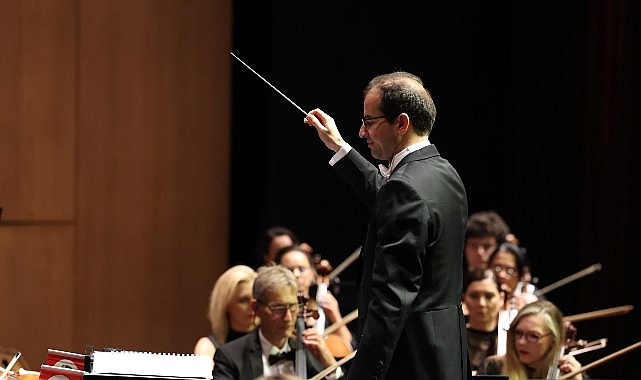 İstanbul Devlet Senfoni Orkestrası DenizBank Konserleri’nde Cumhuriyet Coşkusu Yaşandı