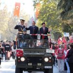 Kadıköy’de Cumhuriyet Yürüyüşü Öncesi Renkli Görüntüler