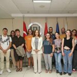 Karşıyakalı öğrencilere uluslararası eğitim desteği