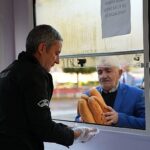 Kemalpaşa’da Halk Ekmek’e Yoğun İlgi