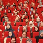 “Kötü söz dengeyi bozar, iyi söz huzuru kurar”