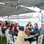 Küçükçekmeceli kadınlar İstanbul Boğazı’nda