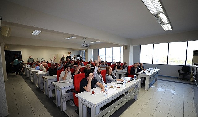 Menderes’te Bütçeye Onay