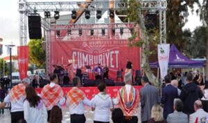 Menderes’te Cumhuriyet coşkusu