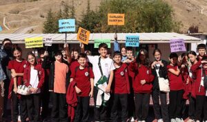 Minik eller, patili dostlarla buluştu