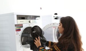 Onların Geleceği İçin Her Şeye Değer