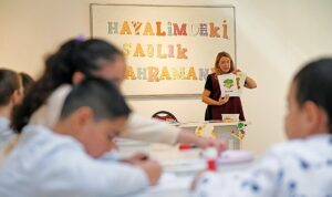 Osmangazi’de çocuklar oyunlar oynayarak sağlıklı beslenmeyi öğreniyor