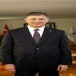 Başkan Tugay: Milletleri kurtaranlar yalnız ve ancak öğretmenlerdir