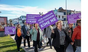 Güzelbahçe Kadına şiddete hayır dedi