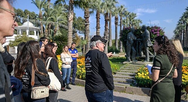 İzmir Büyükşehir Belediyesi “Kent Denetçileri” dönemini başlattı