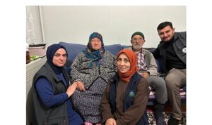 Kartepe Belediyesi Gönüllere Dokunmaya Devam Ediyor