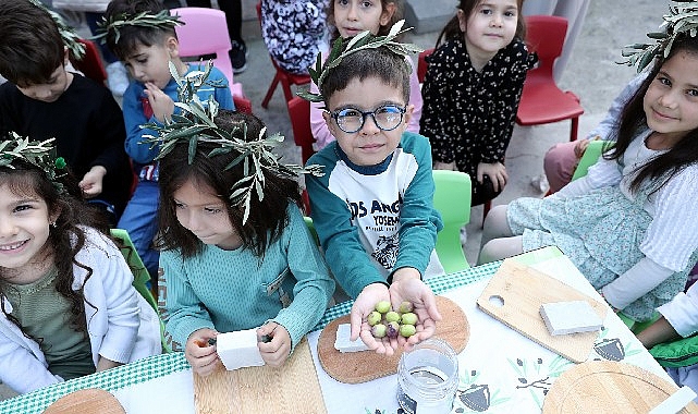 Minik Eller Zeytinle Buluştu