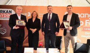 Osmangazi Kitap Fuarı Zengin İçeriğiyle Sürüyor